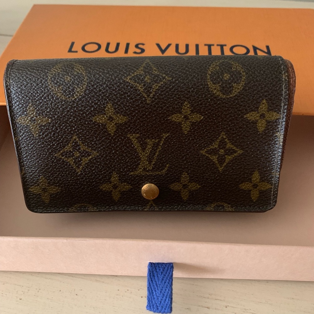 Lv wallet